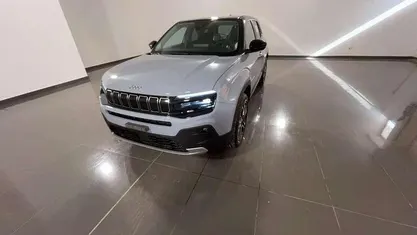 Grigio Nuova 2025 Jeep Avenger Summit SUV | 26.800 € (Buon prezzo)