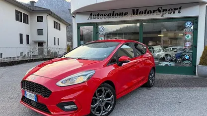 Arancione Usata 2019 Ford Fiesta ST-Line Tre volumi | 11.300 € (Buon prezzo)