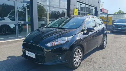 Usata Ford Fiesta 84 CV (61 kW) 2017 Nero Utilitaria