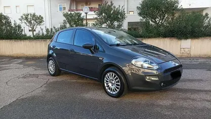 Grigio Usata 2016 Fiat Punto Street Due volumi | 5400 € (Buon prezzo)