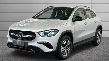 Usata Mercedes GLA180 116 CV (85 kW) 2025 SUV