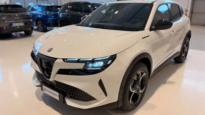 Usata Alfa Romeo GT Junior 136 CV (100 kW) 2025 Bianco