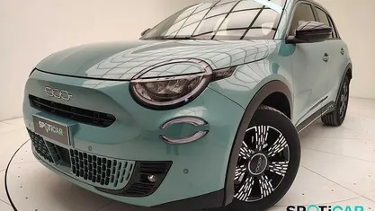 Usata Fiat 600 145 CV (106 kW) 2025 SUV