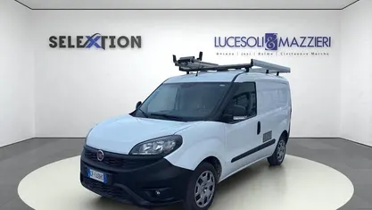 Usata Fiat Doblò Easy 120 CV (88 kW) 2021 Monovolume