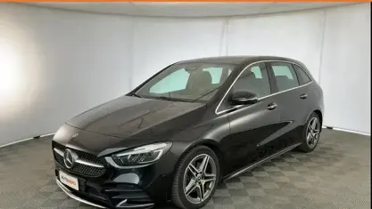 Usata Mercedes B180 AMG Line Premium 150 CV (110 kW) 2023 Nero Utilitaria