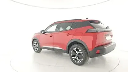 Usata Peugeot 2008 Allure 101 CV (74 kW) 2025 Rosso SUV