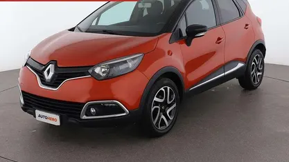Arancio Usata 2016 Renault Captur Zen SUV | 9499 € (Buon prezzo)