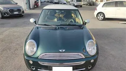 Usata Mini Cooper 116 CV (85 kW) 2006 Verde Utilitaria