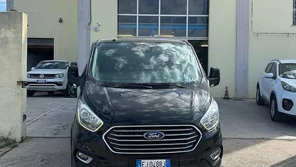 Usata Ford Tourneo 170 CV (125 kW) 2018 Nero Monovolume