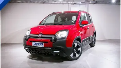 Nuova Fiat Panda Cross 70 CV (51 kW) 2026 Rosso Utilitaria