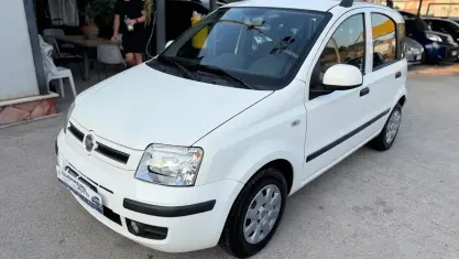 Usata Fiat Panda Emotion 69 CV (50 kW) 2011 Bianco Utilitaria