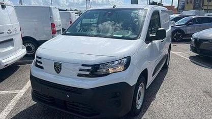 Neu Peugeot Partner S 102 PS (75 kW) 2025 Weiß Van / Kleinbus