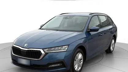 Usata Skoda Octavia Executive 150 CV (110 kW) 2020 Blu Station wagon