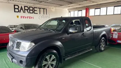 Usata Nissan Navara 171 CV (125 kW) 2009 Grigio Pick-up