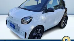 Argento metallizzato Usata 2021 Smart ForTwo Electric Drive Passion Tre volumi | 15.700 € (Buon prezzo)