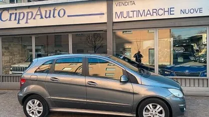 Usata Mercedes B180 109 CV (80 kW) 2010 Grigio Monovolume