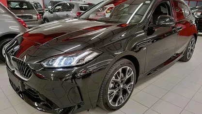 Usata BMW 120 M Sport 156 CV (114 kW) 2025 Nero Utilitaria