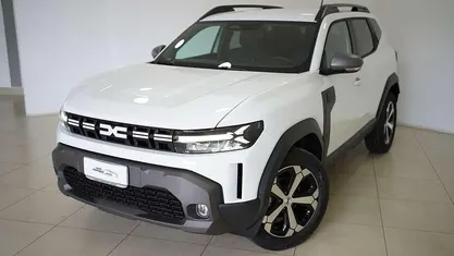 Bianco Nuova 2025 Dacia Duster Journey SUV | 22.350 € (Buon prezzo)