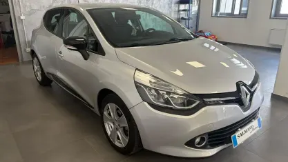 Usata Renault Clio IV Intens 73 CV (53 kW) 2016 Grigio Berlina