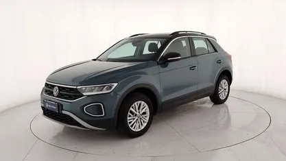 Usata VW T-Roc Life 150 CV (110 kW) 2025 Grigio metallizzato SUV