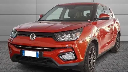 Usata SsangYong Tivoli 128 CV (94 kW) 2019 Rosso SUV