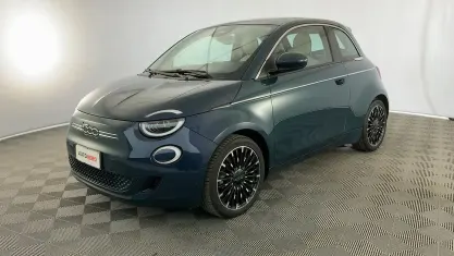 Usata Fiat 500e La Prima 86 kW (118 CV) 2021 Blu Utilitaria