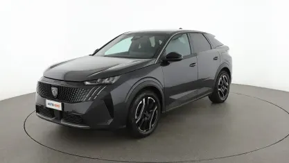 Usata Peugeot e-3008 Allure 156 kW (213 CV) 2024 Grigio SUV