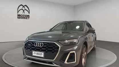 Usata Audi Q5 S-line plus 204 CV (150 kW) 2023 Grigio / gray SUV