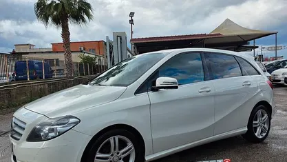 Bianco Usata 2013 Mercedes B180 Premium Monovolume | 7390 € (Buon prezzo)