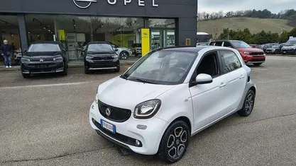 Usata Smart ForFour Electric Drive Prime 41 kW (56 CV) 2019 Utilitaria