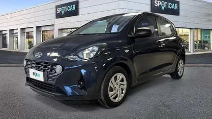 Usata Hyundai i10 Advanced 67 CV (49 kW) 2022 Blu Utilitaria