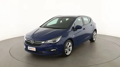 Usata Opel Astra Dynamic 125 CV (91 kW) 2019 Blu Utilitaria