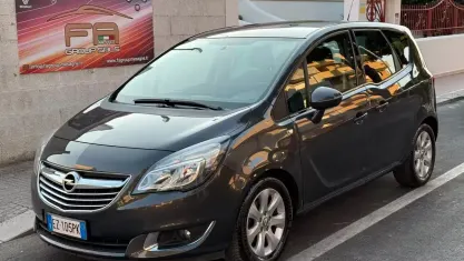 Usata Opel Meriva Cosmo 95 CV (69 kW) 2015 Grigio Monovolume