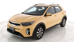 Giallo Usata 2023 Kia Stonic Urban SUV | 15.900 € (Buon prezzo)