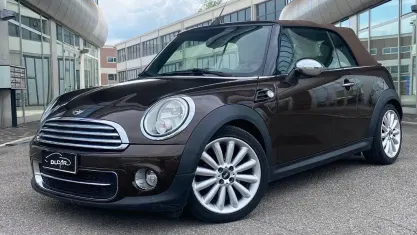 Usata Mini Cooper D Cabriolet 111 CV (81 kW) 2011 Marrone Cabrio