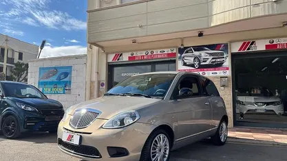 Argento Usata 2011 Lancia Ypsilon Due volumi | 4490 € (Buon prezzo)