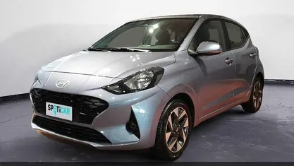 Usata 2023 Hyundai i10 Due volumi | 12.900 € (Buon prezzo)
