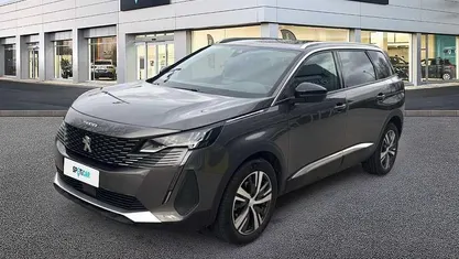 Grigio Usata 2024 Peugeot 5008 Allure SUV | 28.700 € (Buon prezzo)