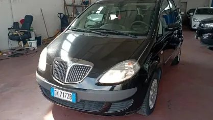 Usata Lancia Musa 77 CV (56 kW) 2007 Nero Monovolume