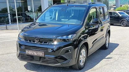 Usata Peugeot Rifter Allure 102 CV (75 kW) 2025 Monovolume