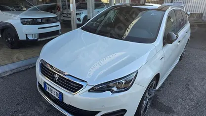 Usata Peugeot 308 GT-line 120 CV (88 kW) 2015 Bianco Station wagon