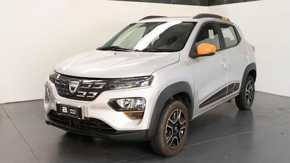 Usata Dacia Spring Comfort Plus 18 kW (25 CV) 2022 Argento Utilitaria