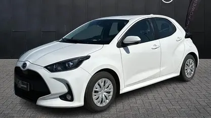 Begagnad Mazda 2 92 HK (67 kW) 2022 Sedan