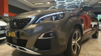 Usata Peugeot 5008 GT-line 131 CV (96 kW) 2019 Giallo SUV