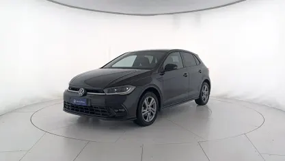Usata VW Polo R-line 95 CV (69 kW) 2023 Deep black perlato Utilitaria