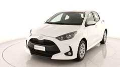 Bianco Usata 2023 Toyota Yaris Active Due volumi | 14.200 € (Buon prezzo)