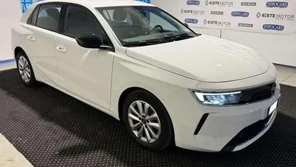 Usata Opel Astra Edition 131 CV (96 kW) 2022 Berlina