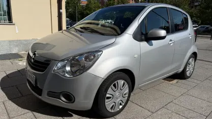 Usata Opel Agila Enjoy 68 CV (50 kW) 2012 Grigio Utilitaria