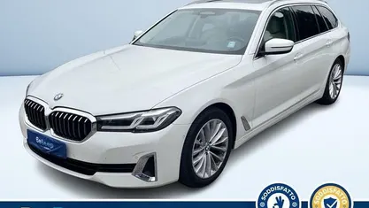 Bianco pastello Usata 2020 BMW 520 Luxury Line Station wagon | 30.600 € (Ottimo prezzo)
