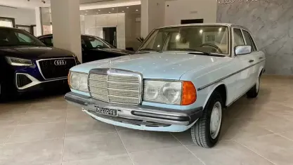 Usata Mercedes 200 54 CV (39 kW) 1970 Berlina